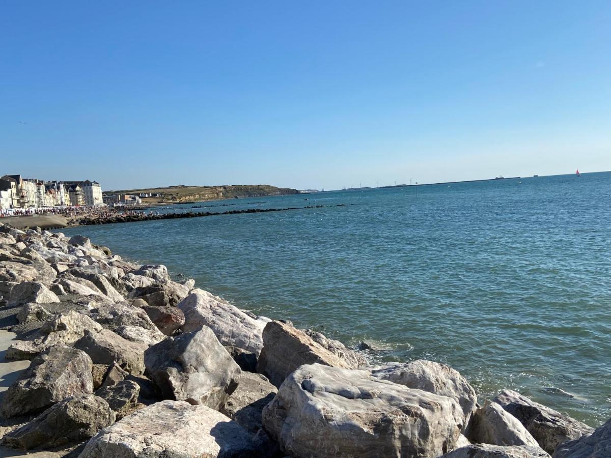 Le Bon Endroit En Bord De Mer, Vue Mer , Parking Et Wifi Вимере Екстериор снимка